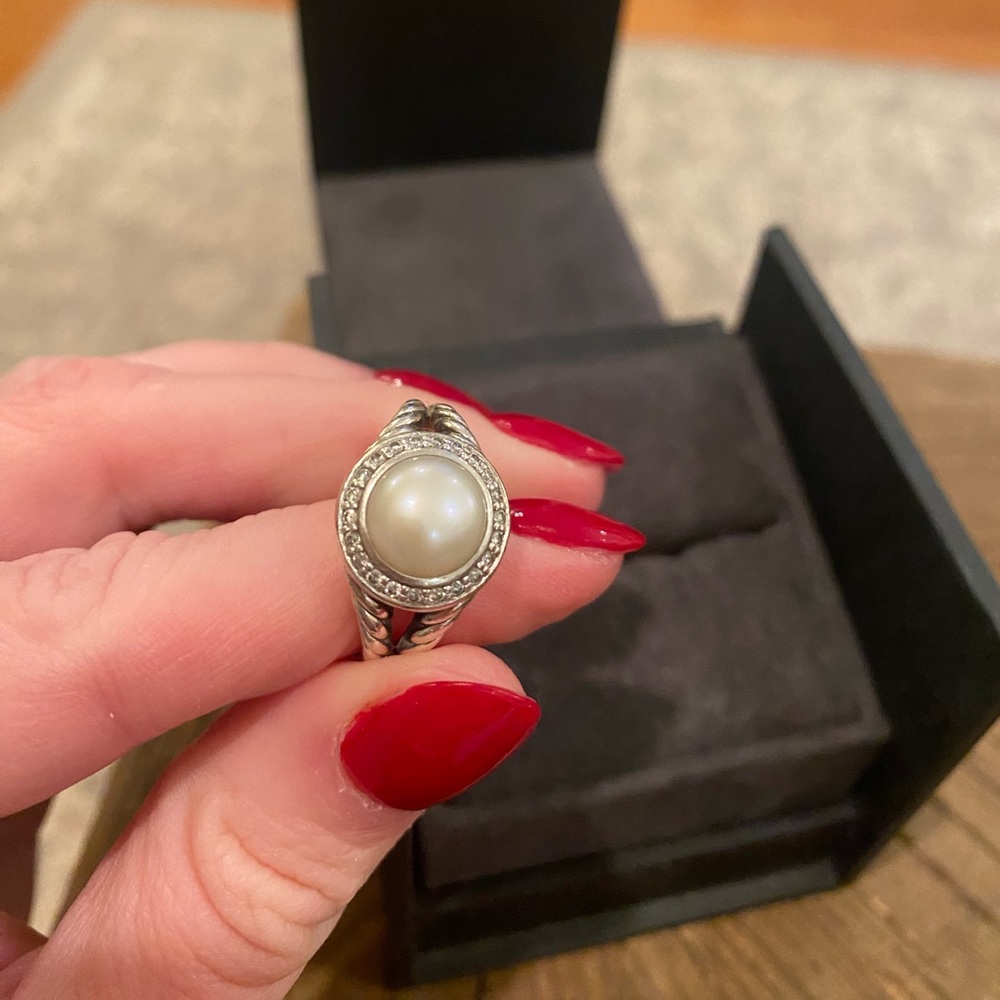 David Yurman Albion Pearl Ring - Picture 3 of 6